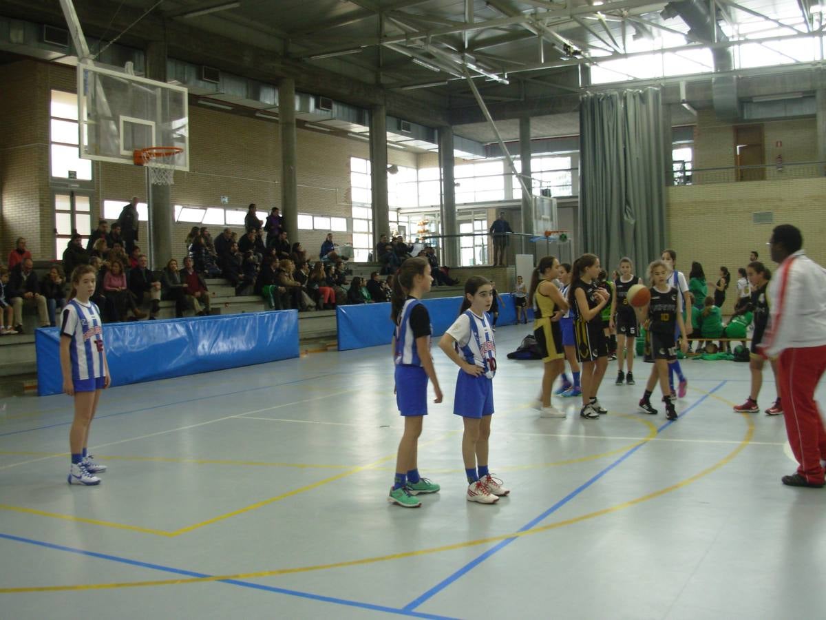 Baloncesto: Instituto Veritas vs Nuestra Señora del Recuerdo B