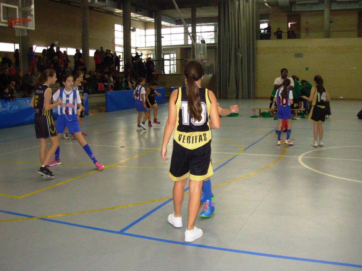 Baloncesto: Instituto Veritas vs Nuestra Señora del Recuerdo B