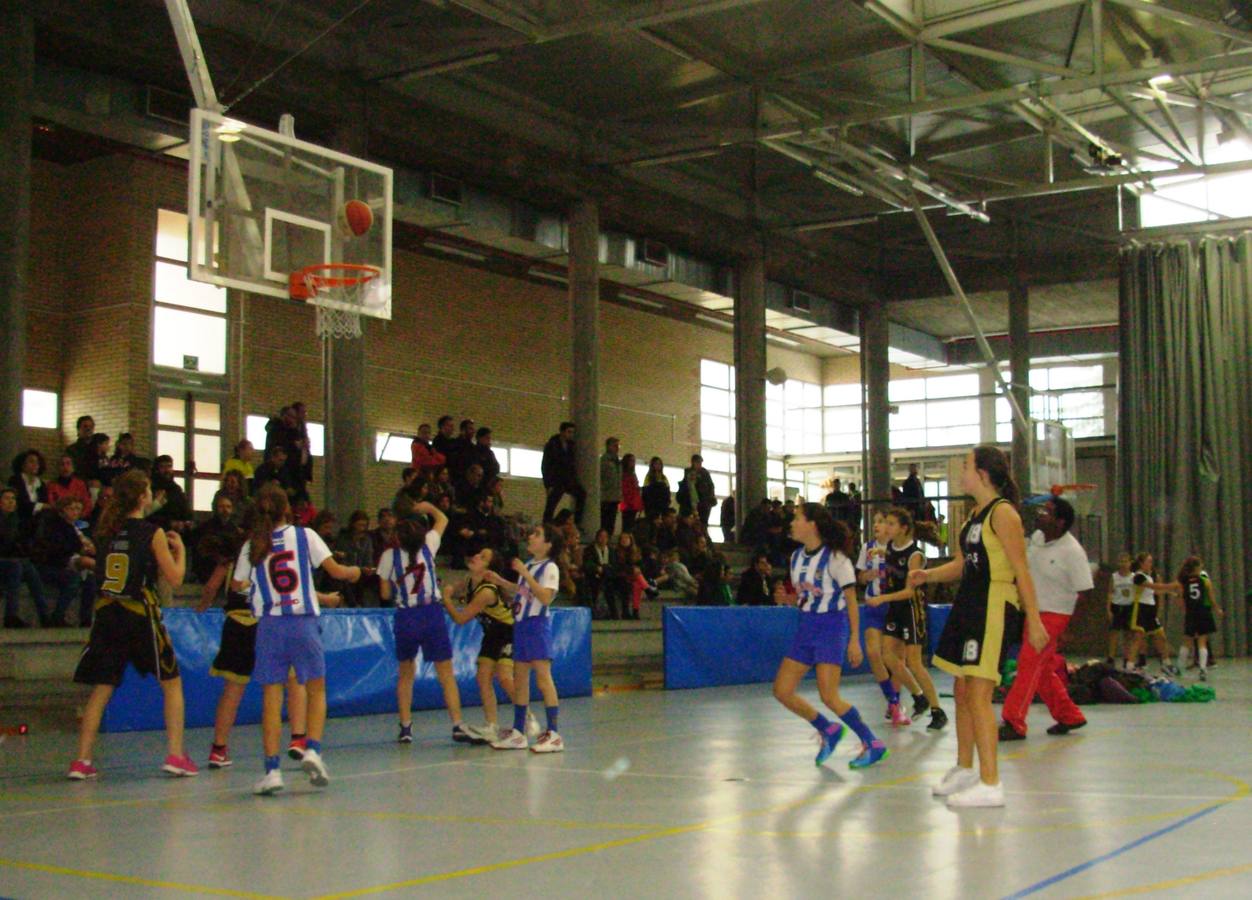 Baloncesto: Instituto Veritas vs Nuestra Señora del Recuerdo B