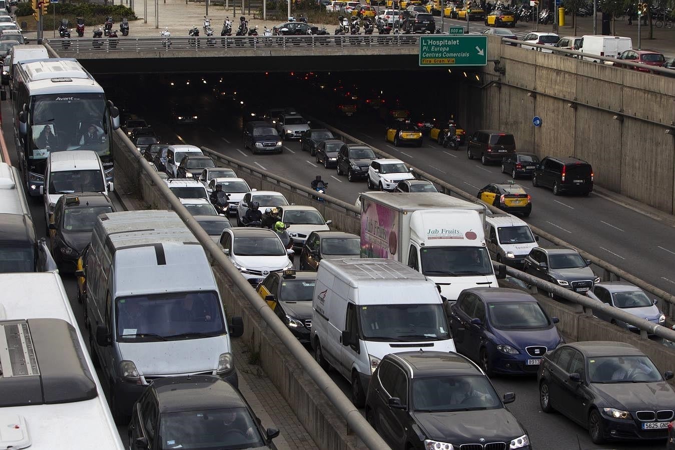 La huelga del metro de Barcelona, en imágenes