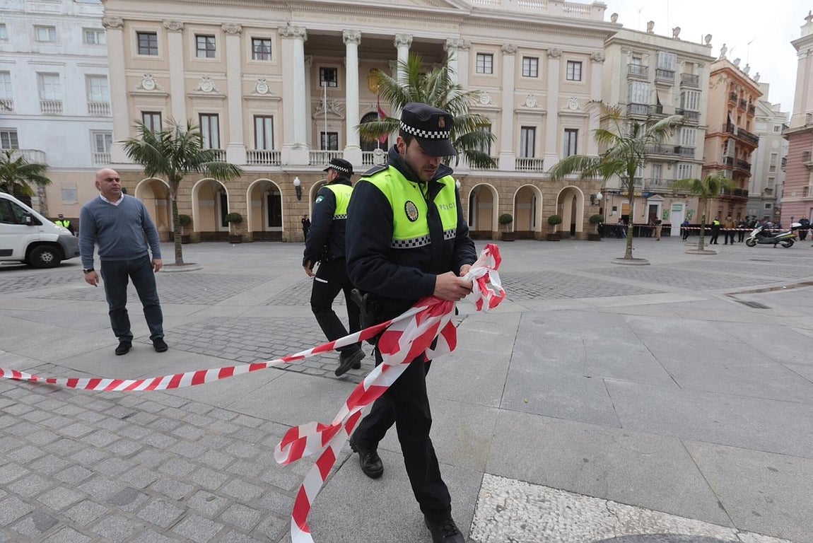 Fotos: Así se ha vivido el aviso de bomba