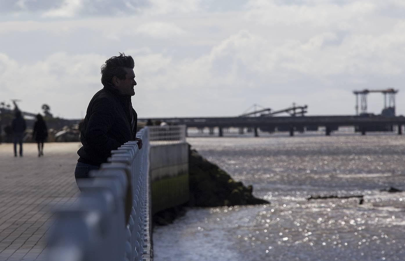 El nuevo Paseo de la Ría de Huelva se inauguró este 27 de febrero, en la jornada previa a la celebración del Día de Andalucía