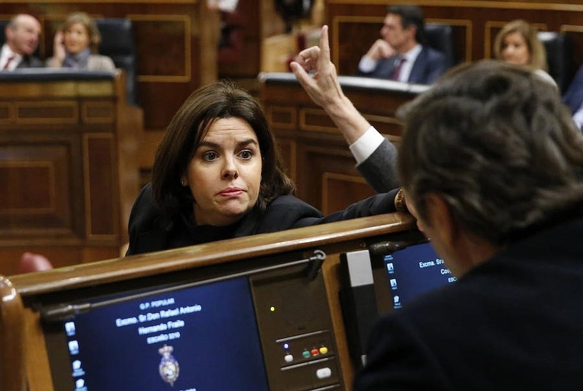 Las imágenes más destacadas de la segunda jornada de la Investidura de Sánchez. El gobierno en funciones al completo está presente en la segunda jornada de la Sesión de Investidura