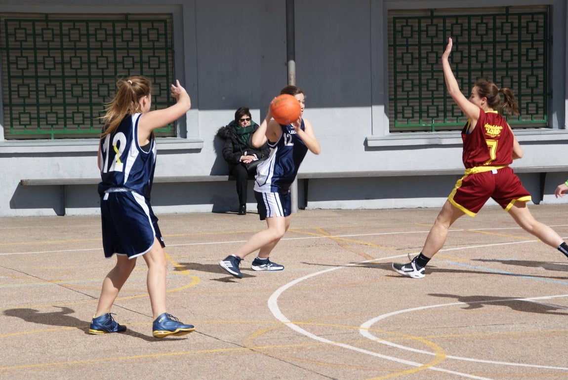 Baloncesto: Nuestra Señora de las Maravillas vs Virgen de Atocha