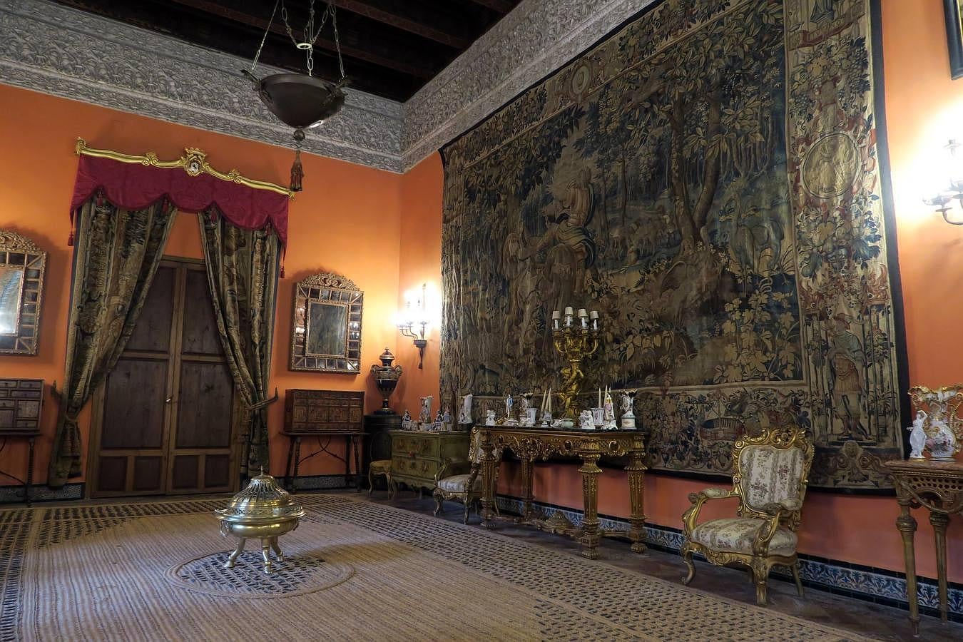 La Casa de las Dueñas se abre a Sevilla