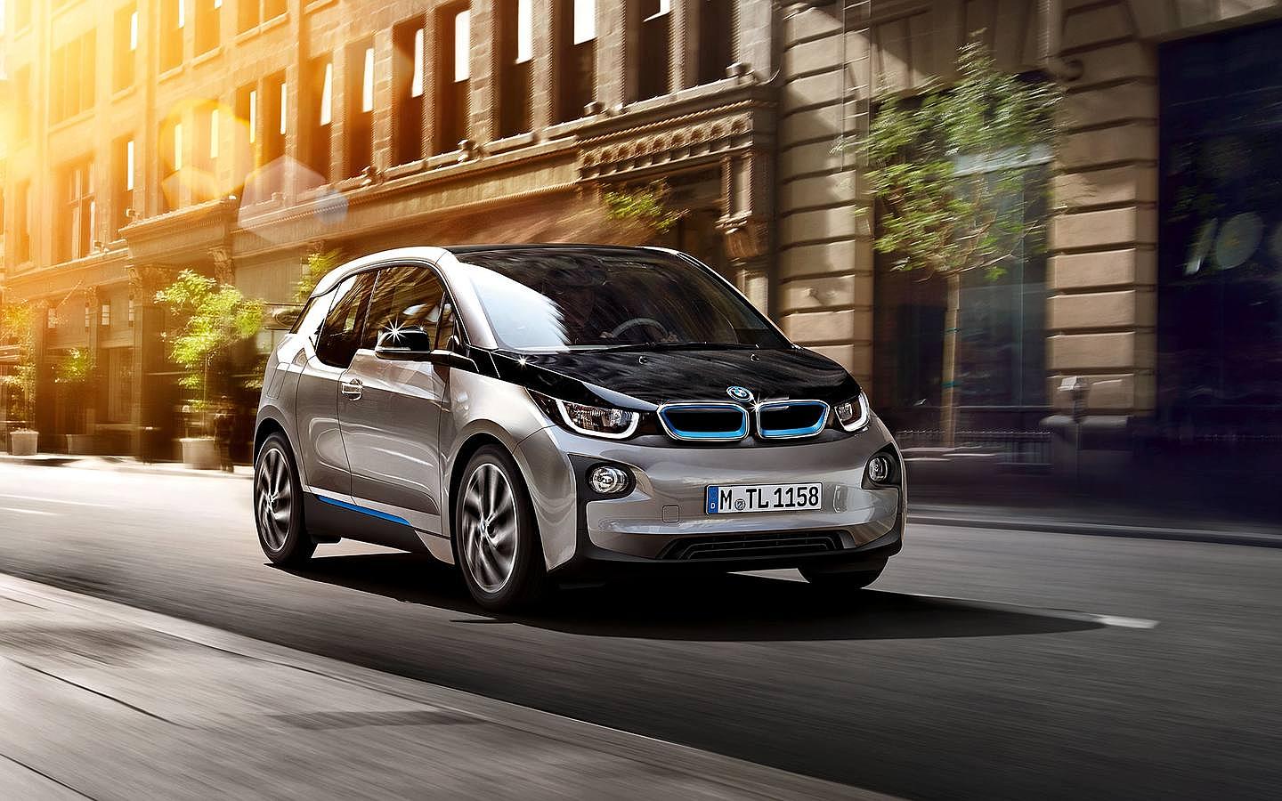 Los coches eléctricos y enchufables son la apuesta de BMW en 2016