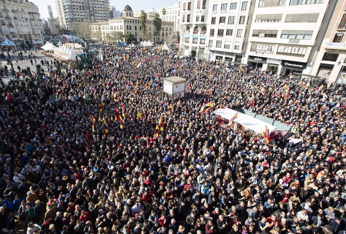 Imágenes de la multitudinaria manifestación taurina en Valencia