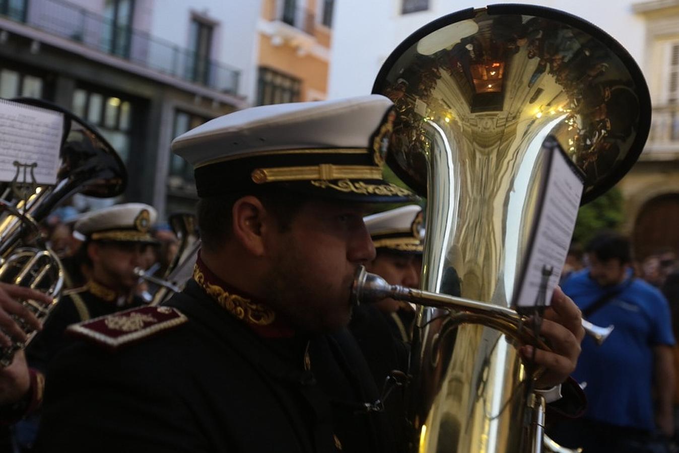 Fotos: Humildad y Paciencia en el Domingo de Ramos. Semana Santa en Cádiz 2016