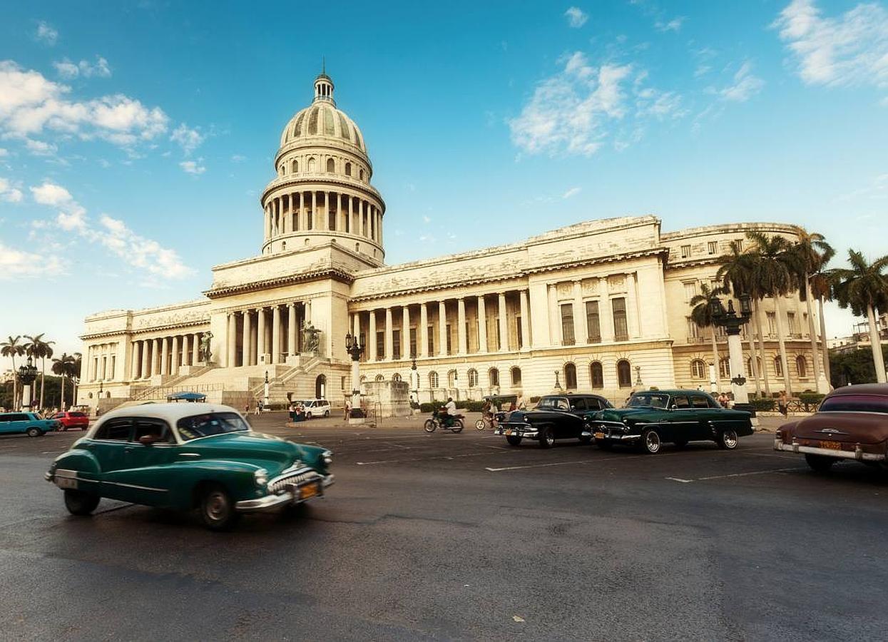 Un viaje al pasado a través del presente de la automoción en Cuba