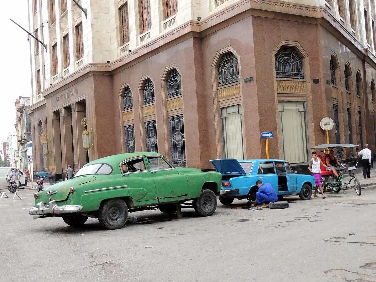Reparaciones en pleno centro de La Habana