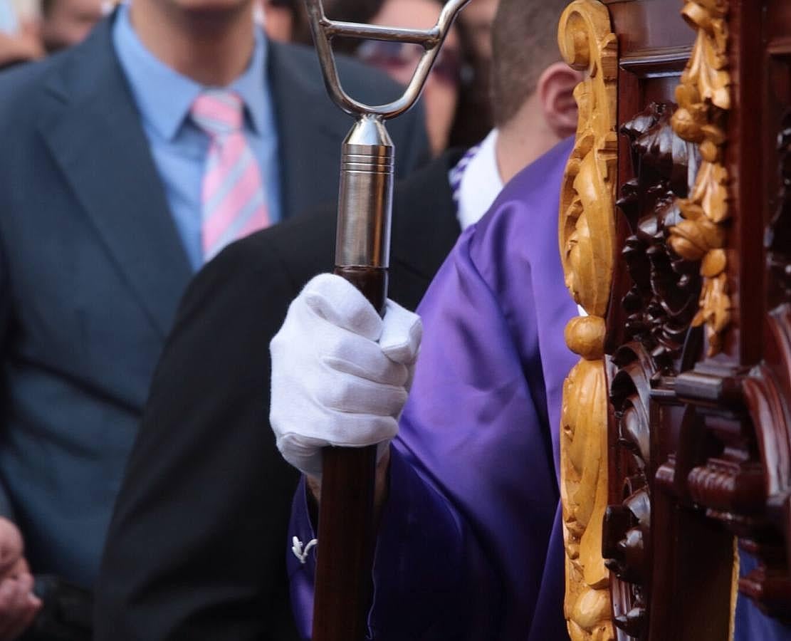 Fotos: El Nazareno del Amor en el Lunes Santo. Semana Santa en Cádiz 2016