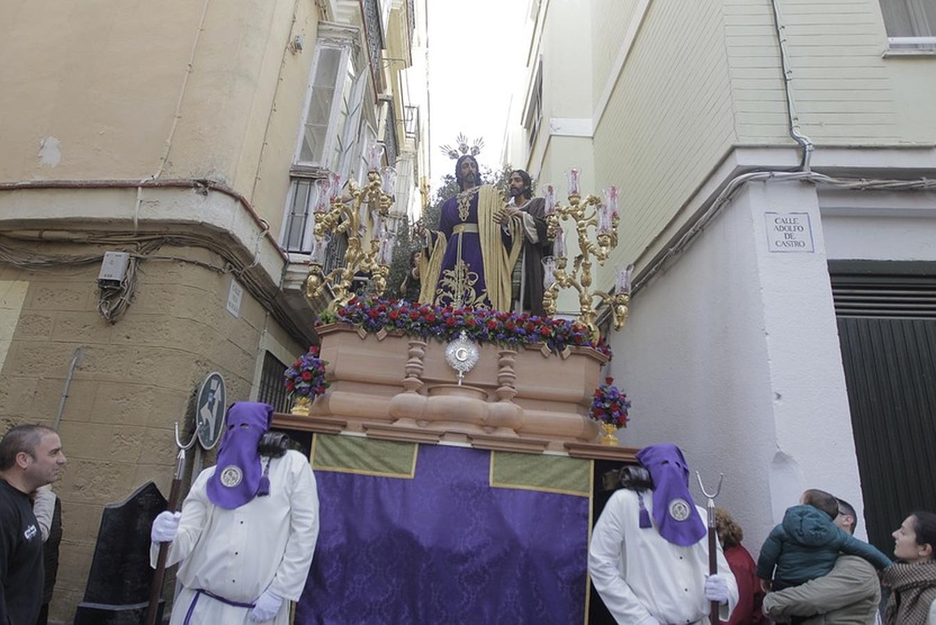 Fotos: El Prendimiento en el Lunes Santo. Semana Santa en Cádiz 2016