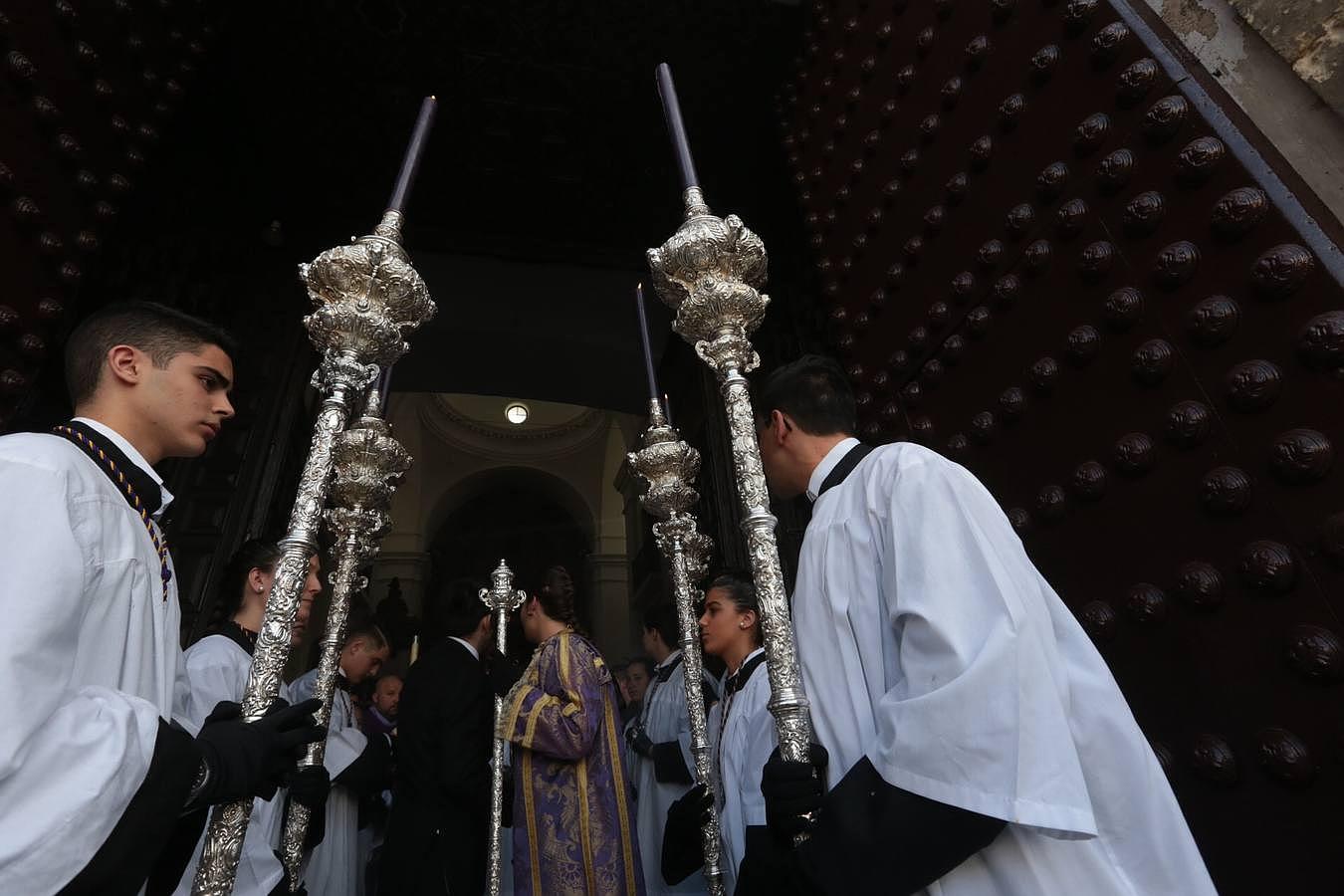 La Columna el Martes Santo en Cádiz. Semana Santa 2016