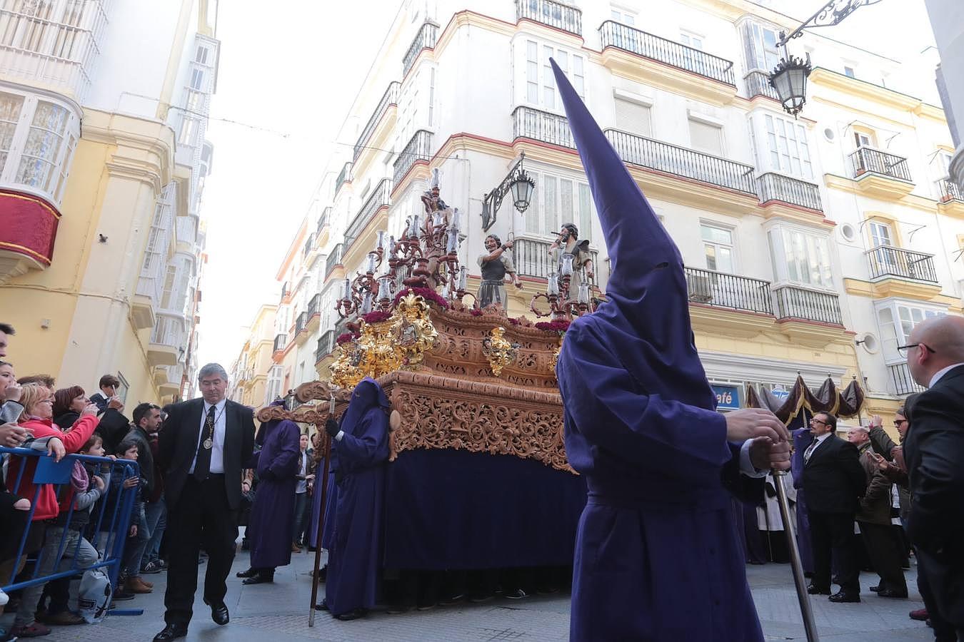 La Columna el Martes Santo en Cádiz. Semana Santa 2016