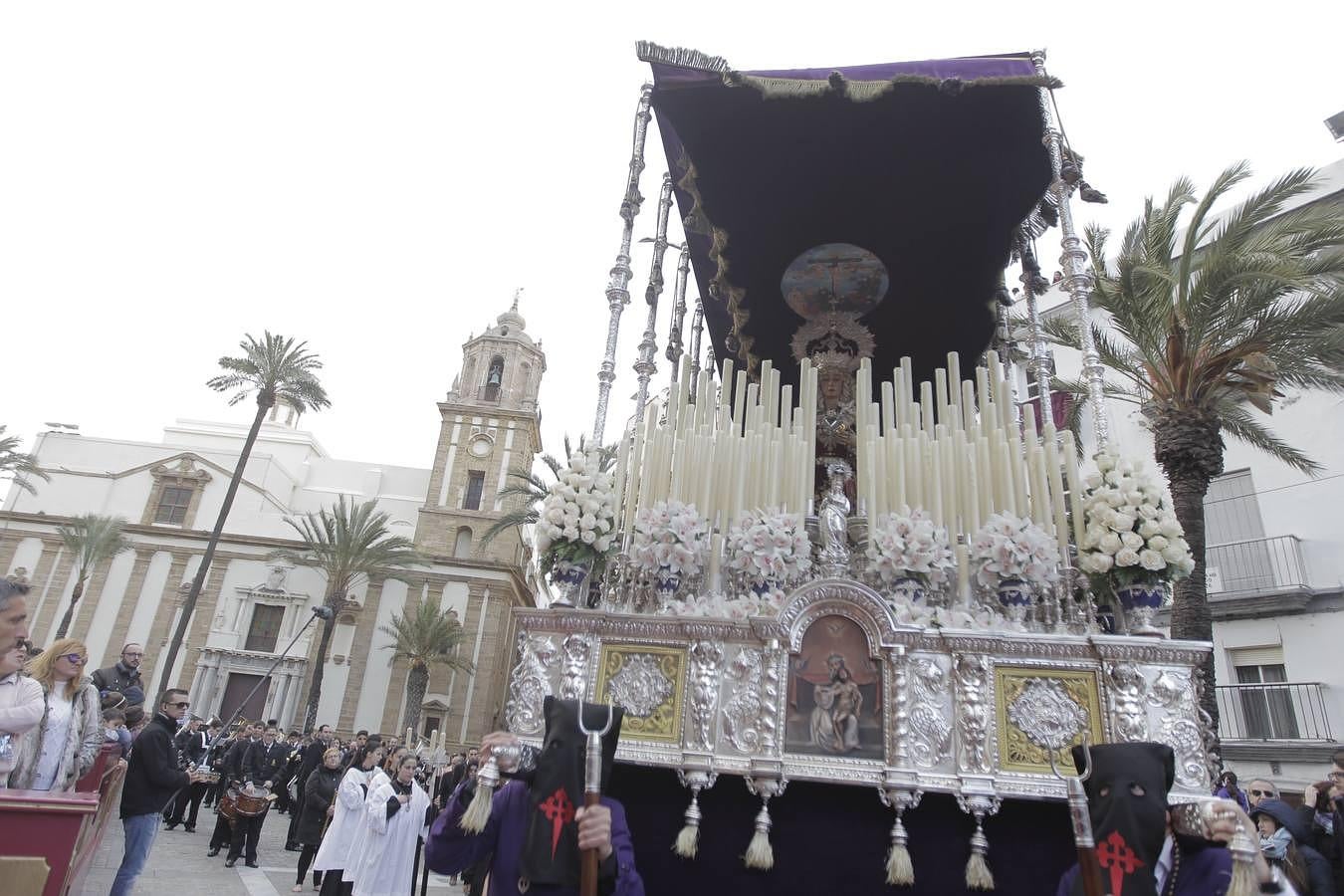 Fotos: Piedad el Martes Santo en Cádiz. Semana Santa 2016