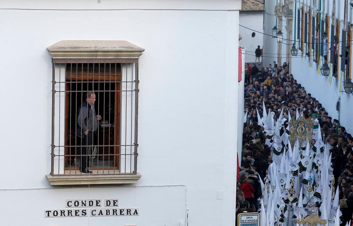 La estación de penitencia de la Paz, en imágenes