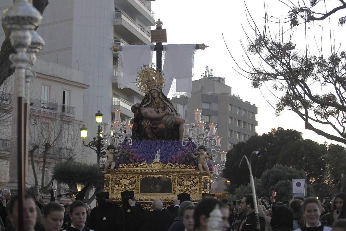 Las imágenes del Miércoles Santo en Cádiz