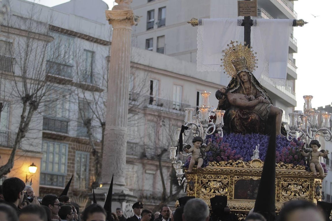 Fotos: Caminito el Miércoles Santo en Cádiz. Semana Santa 2016