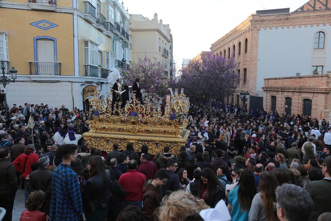 Fotos: Cigarreras el Miércoles Santo en Cádiz. Semana Santa 2016