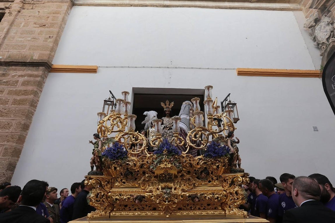 Fotos: Cigarreras el Miércoles Santo en Cádiz. Semana Santa 2016
