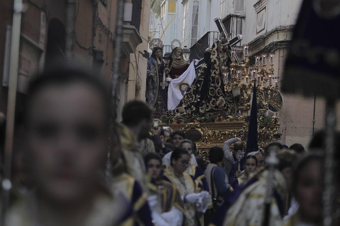 Las imágenes del Jueves Santo en Cádiz
