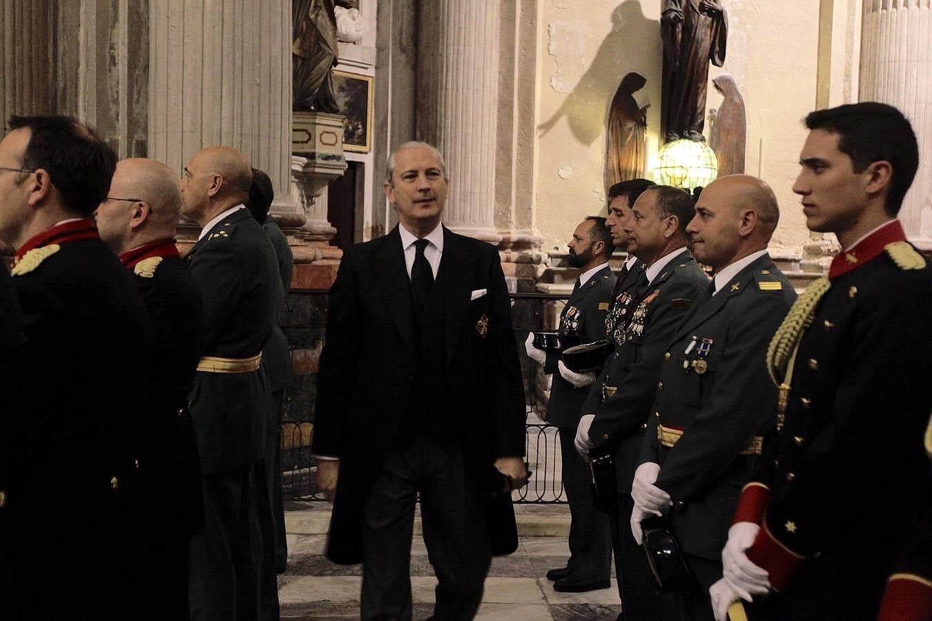 El director de la Guardia Civil impone la corbata al mérito a Expiración