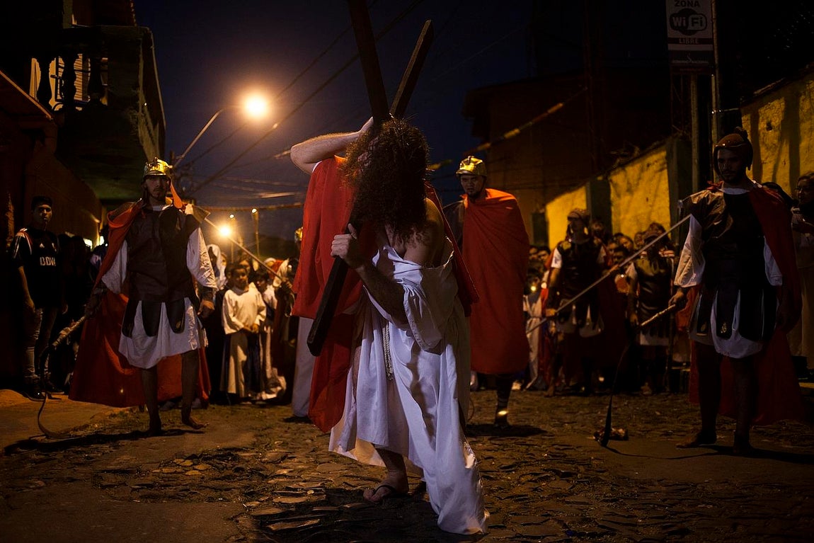 Procesión de Viernes Santo en Asunción, Paraguay. 