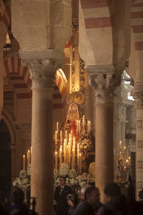 La majestad de la Virgen de los Dolores