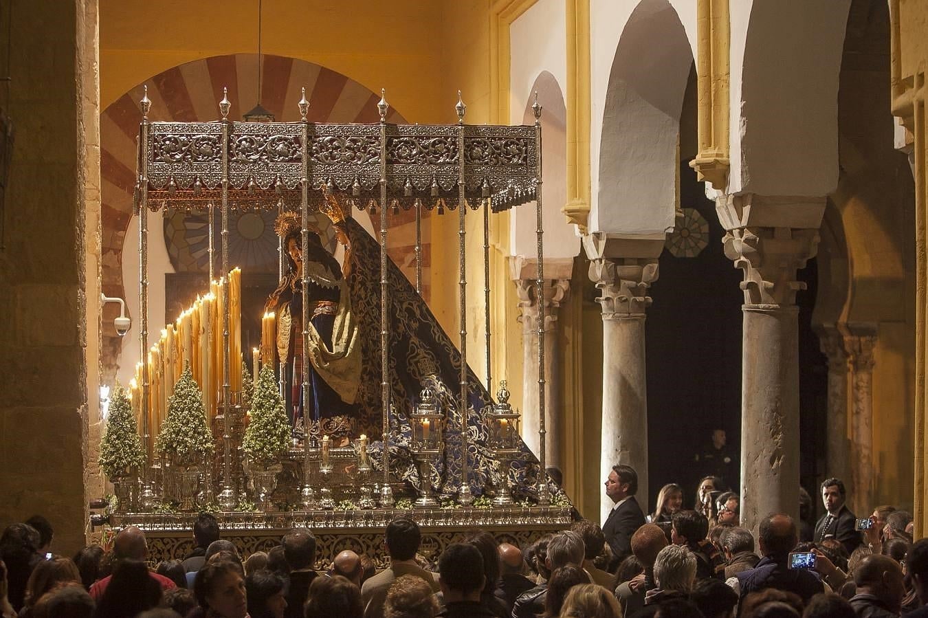 El Santo Sepulcro enmudece a Córdoba