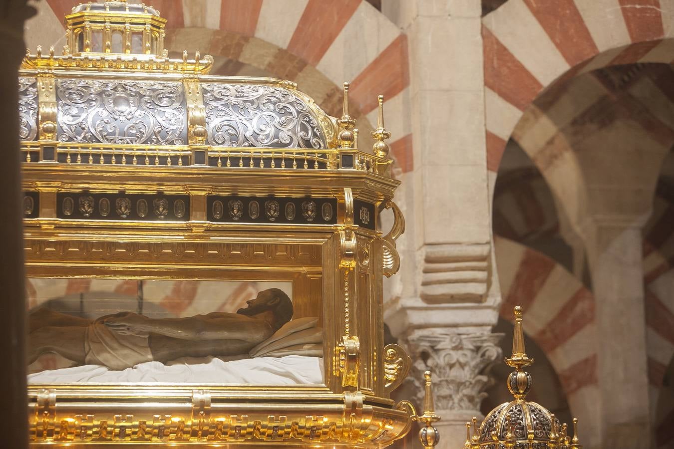 El Santo Sepulcro enmudece a Córdoba