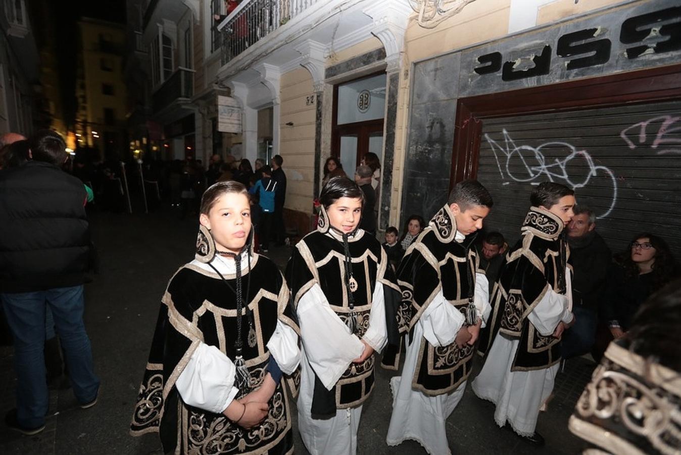 Fotos: Buena Muerte el Viernes Santo en Cádiz. Semana Santa 2016