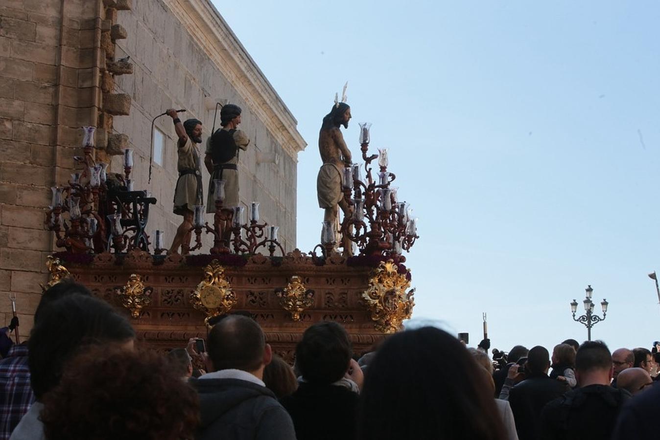 Columna regresa el Sábado Santo a su templo desde Catedral