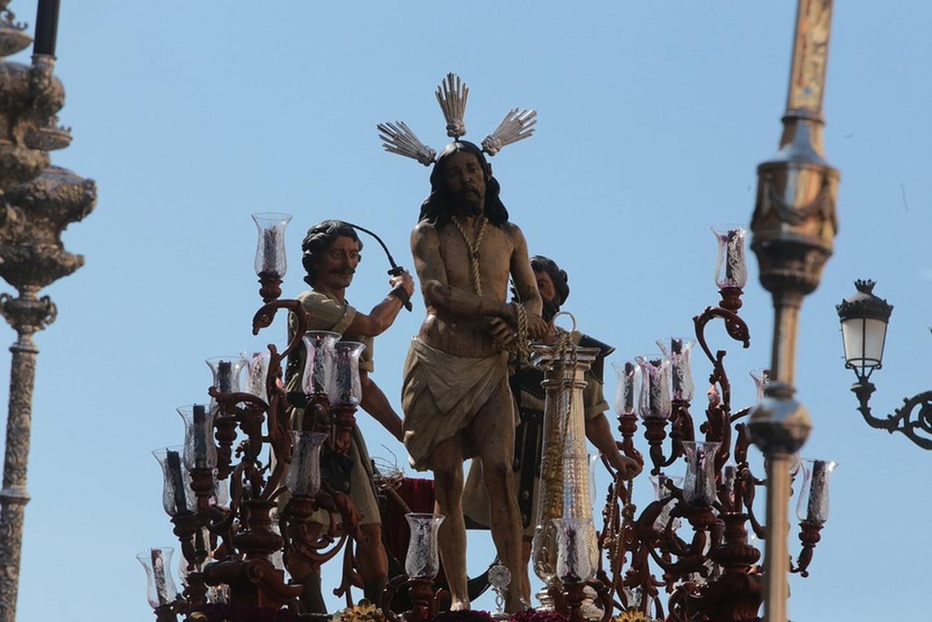 Columna regresa el Sábado Santo a su templo desde Catedral