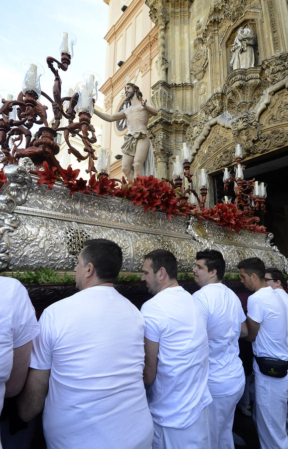 Fotos: El Resucitado por las calles de Cádiz