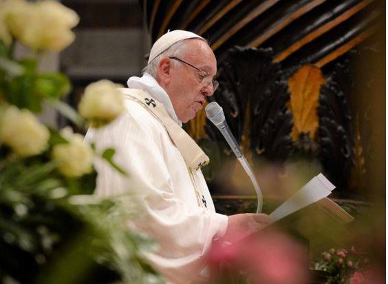 Las mejores imágenes del Papa Francisco en Instagram. Cada nueva publicación logra entre 150.000 y 300.000 corazones  (equivalente a los «me gusta» de otras redes)