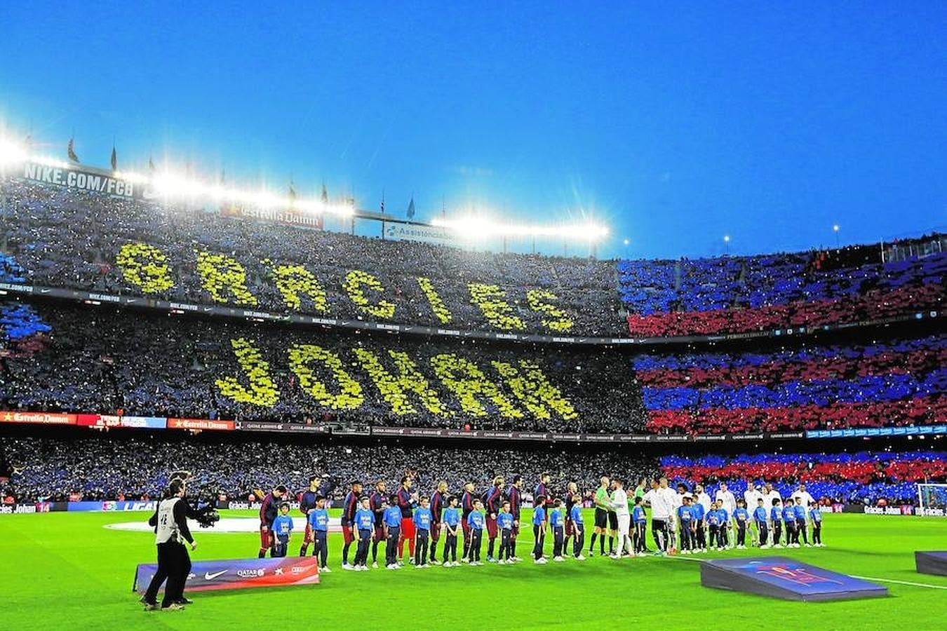 El homenaje a Johan Cruyff, en imagenes