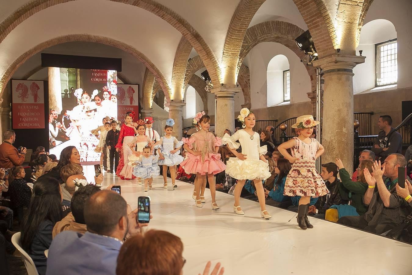 Los pequeños en la «Ecuestre y Flamenco Fashion»