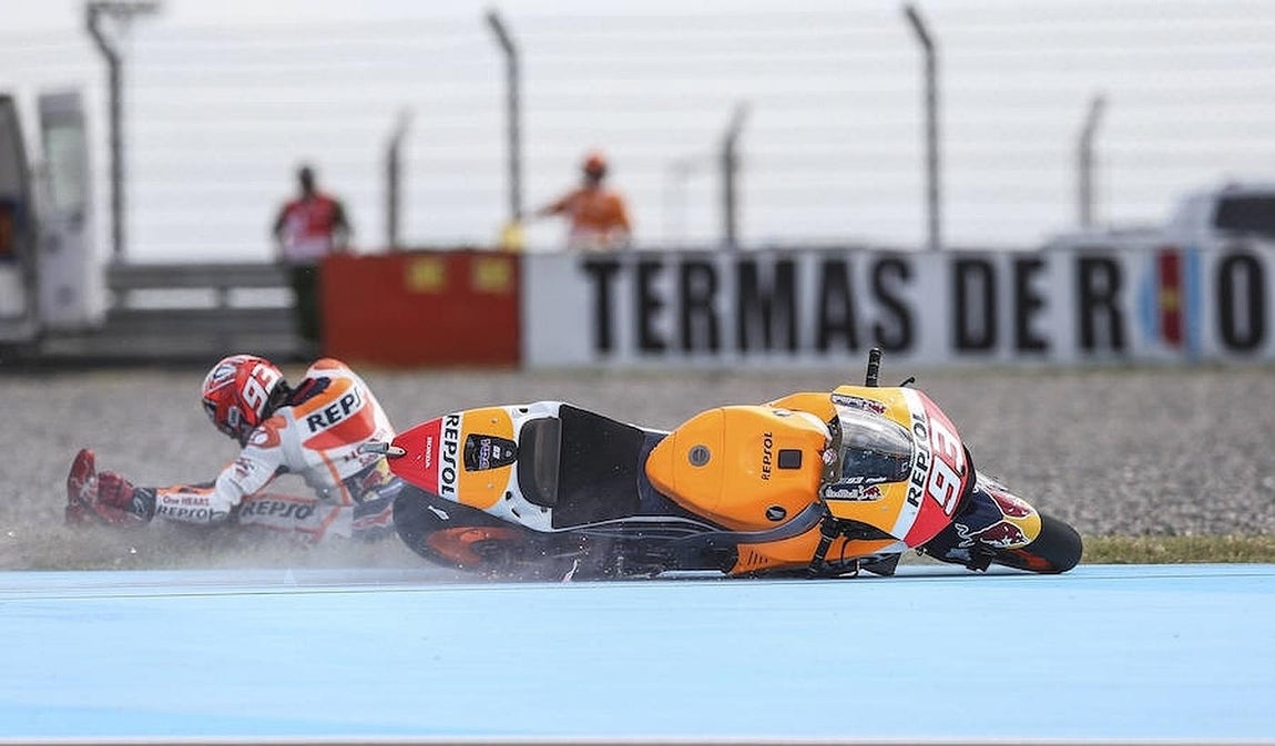 Escalofriante caída de Marc Márquez