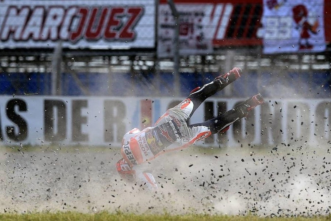 Escalofriante caída de Marc Márquez