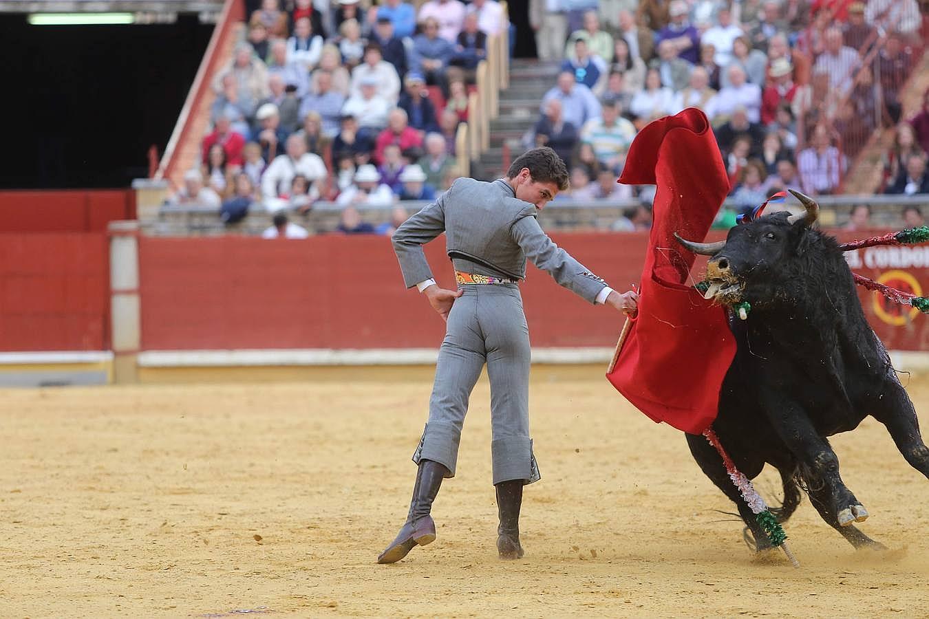 Un capote a la lucha contra el cáncer