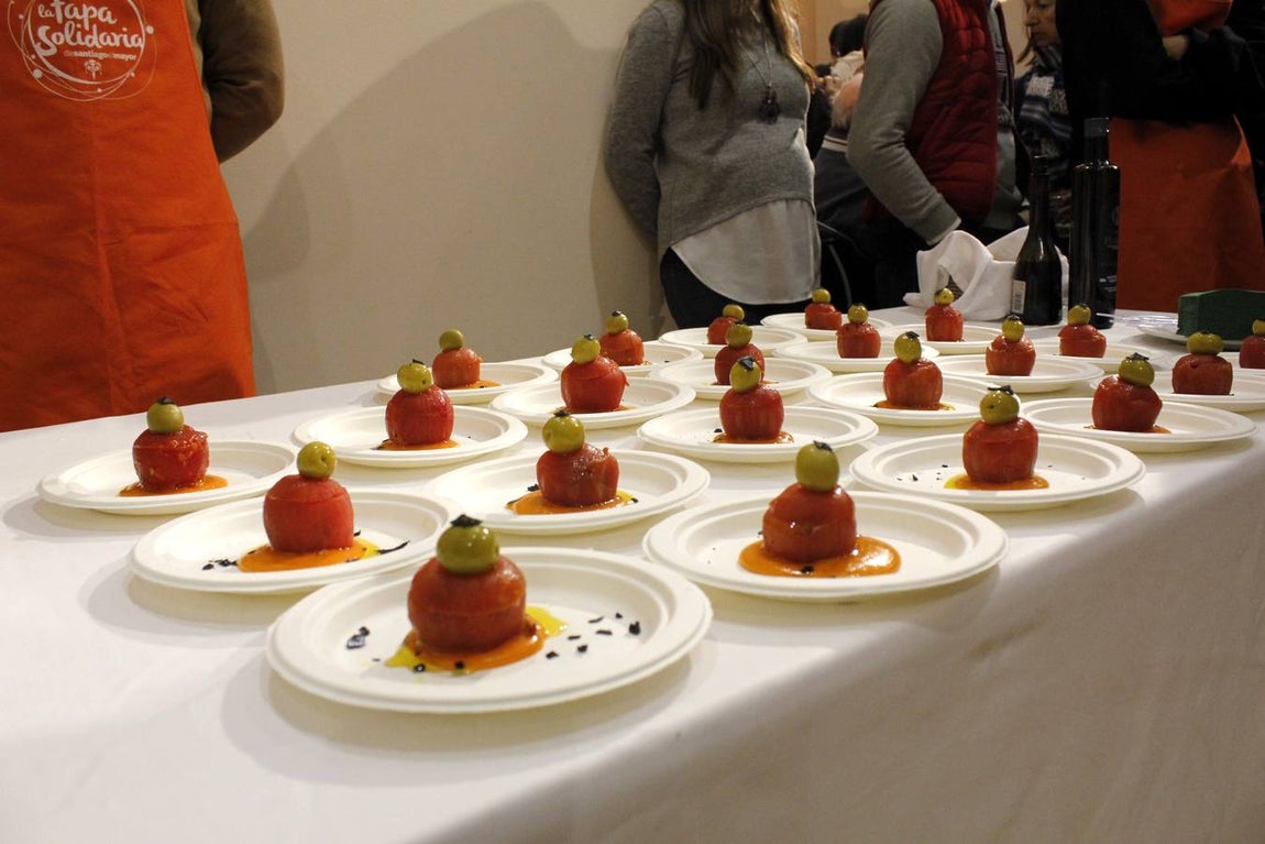Los toledanos se vuelcan con la «tapa solidaria»
