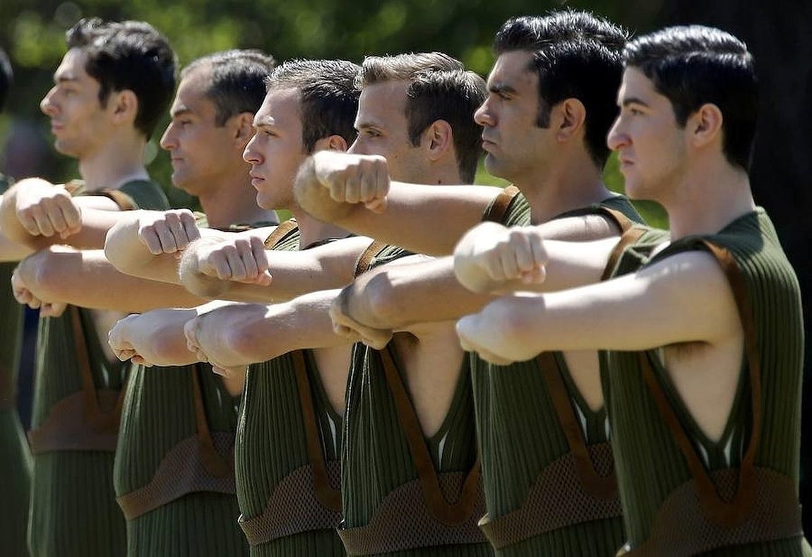 Se enciende la llama olímpica