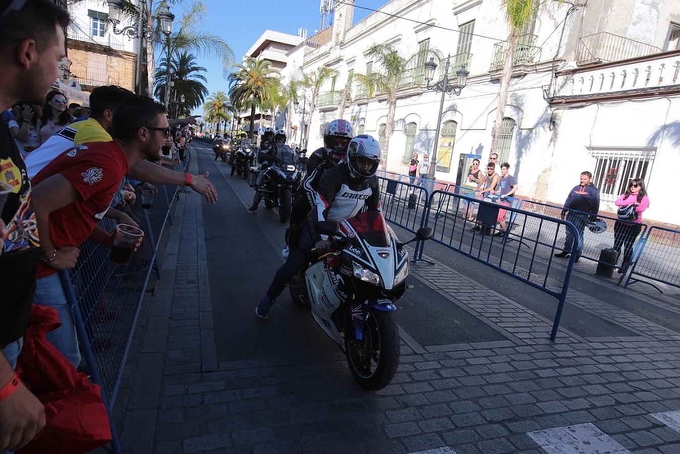 Las motos toman El Puerto