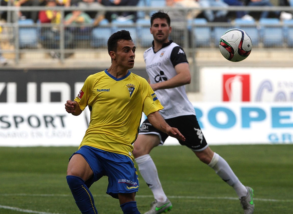 Fotos: Las imágenes del partido Cádiz CF- Mérida