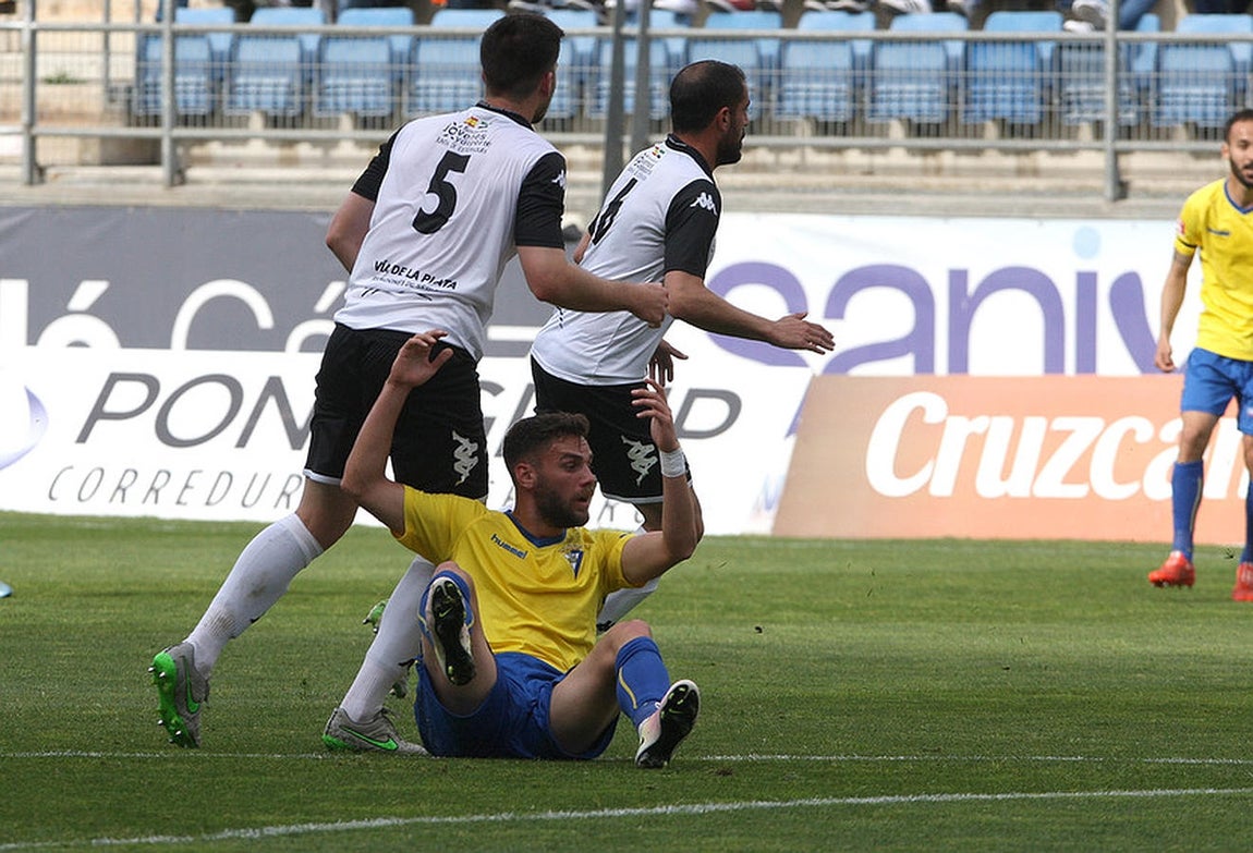Fotos: Las imágenes del partido Cádiz CF- Mérida