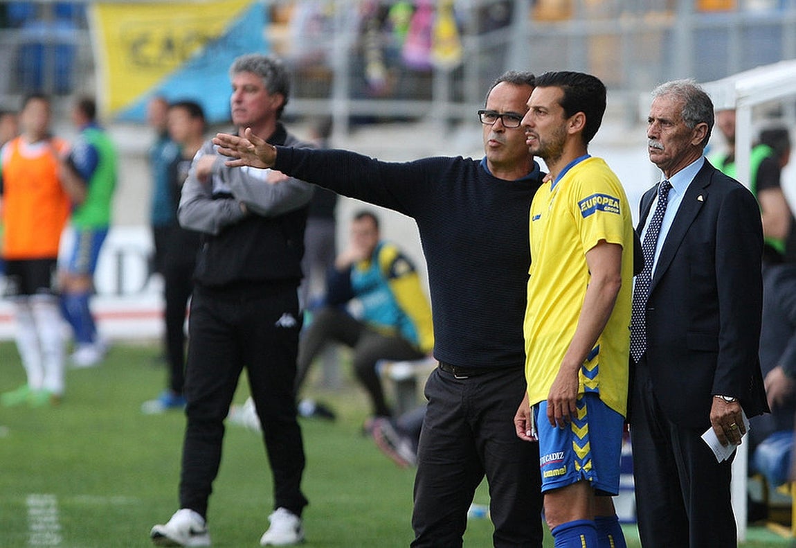 Fotos: Las imágenes del partido Cádiz CF- Mérida