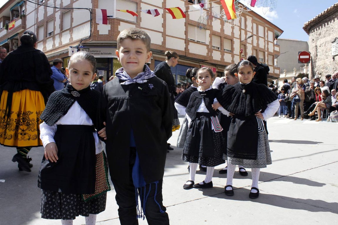 Mora se viste de gala en su Fiesta del Olivo