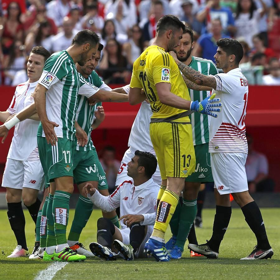 Las mejores imágenes del derbi en el Sánchez-Pizjuán