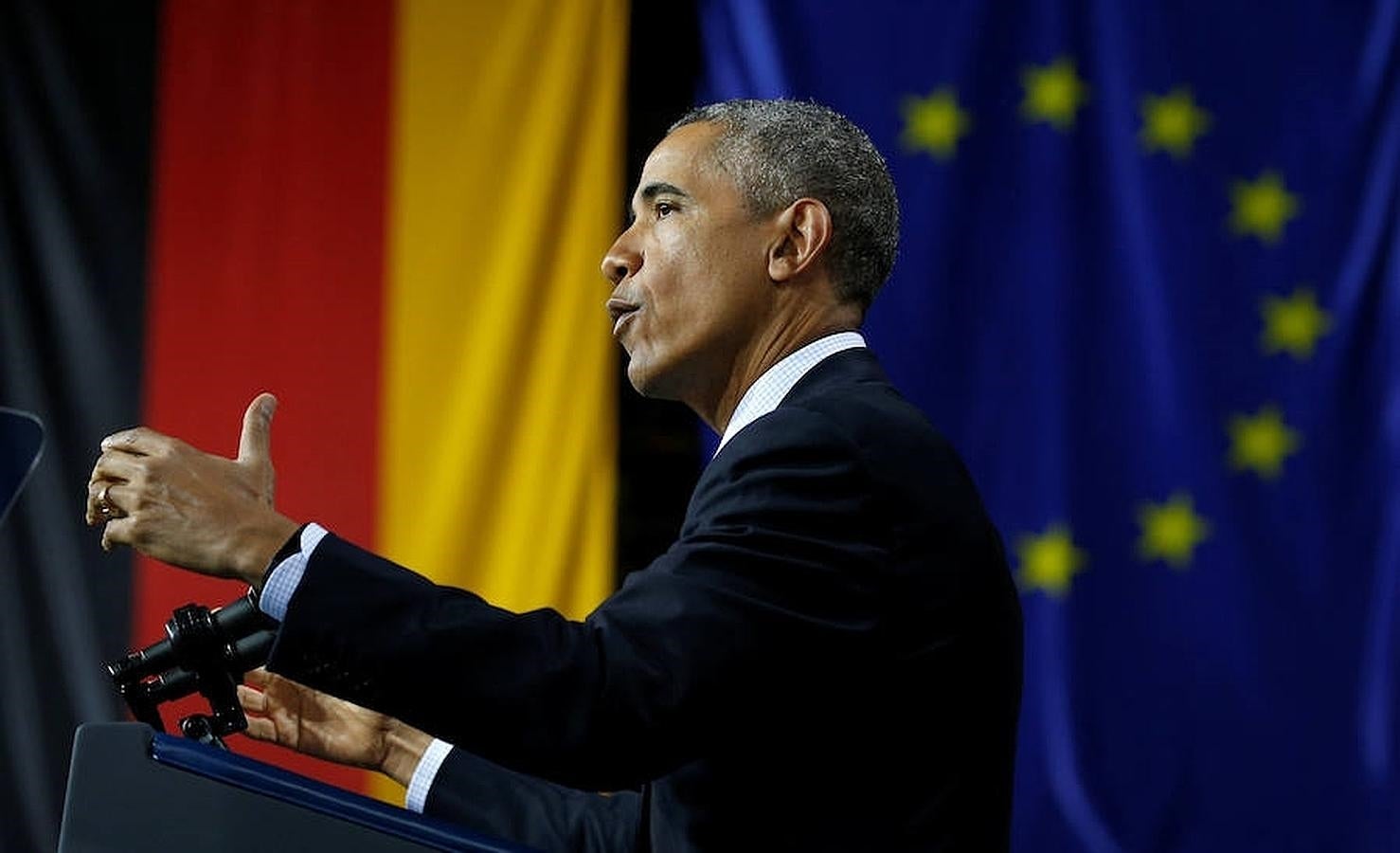 En la imagen en Hannover, Obama ha reclamado un impulso a las negociaciones para la aprobación del polémico Acuerdo Transatlántico de Comercio. 