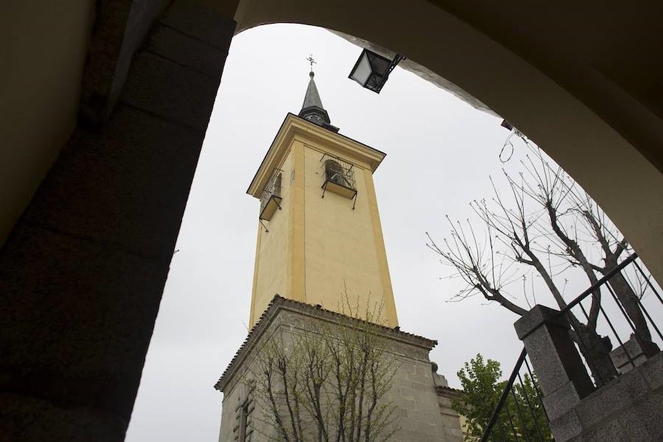 16. Torre de la iglesia parroquial de Nuestra Señora de la Asunción de Brunete, declarada BIC por la Comunidad de Madrid